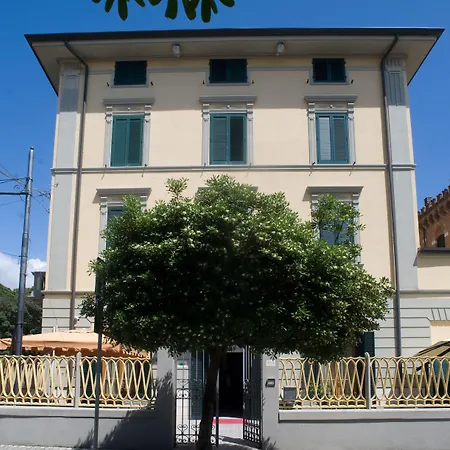 Vittoria Viareggio