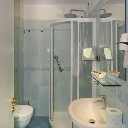 Hotel Vittoria 3*