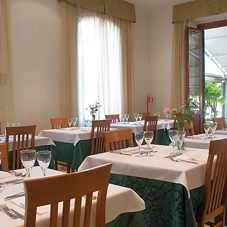 Vittoria Hotel