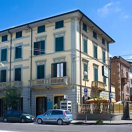 Vittoria 3* Viareggio