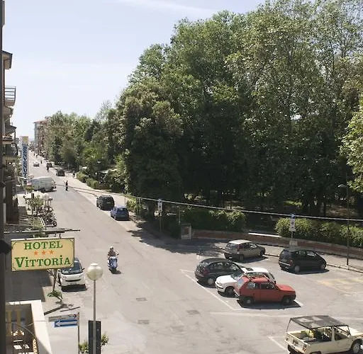 Vittoria Отель Виареджо