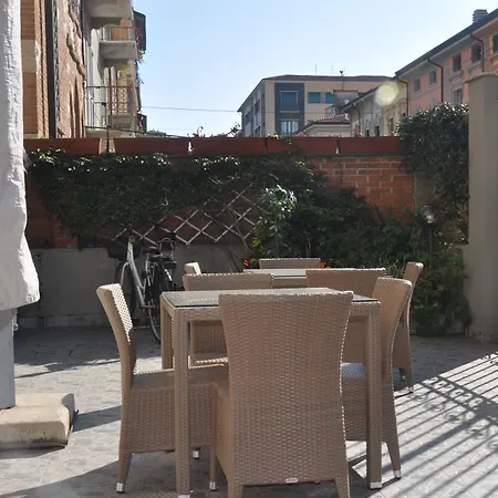 Szálloda Vittoria Viareggio